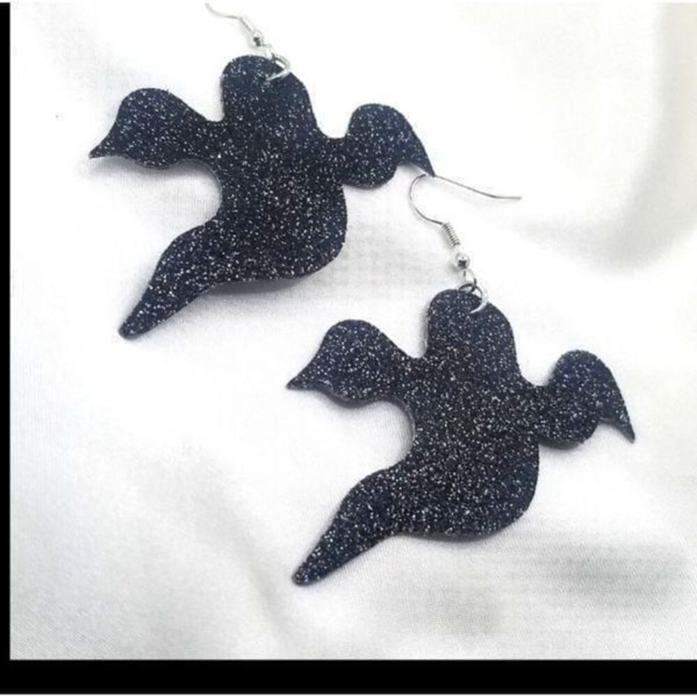 Howleen inspired/ fall themed faux leather Teardrop Dangle earrings. - Picture 3 of 3
